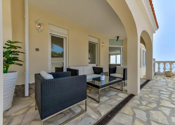 Bahia Verdosa Villa