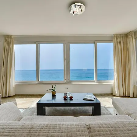 Bahia Verdosa Villa *