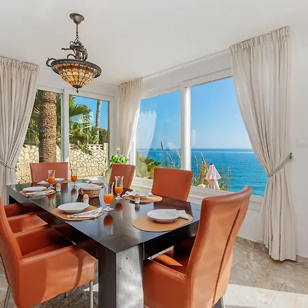 Bahia Verdosa Villa *